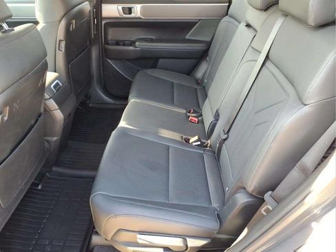 Used 2024 Hyundai Santa Fe SEL FWD image 12