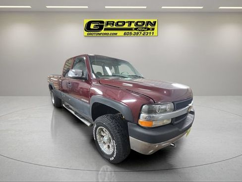Used 2001 Chevrolet Silverado 2500 LS w/ Off-Road Skid Plate Pkg AWD/4WD image 6