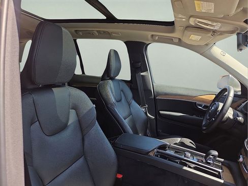 Certified 2023 Volvo XC90 T8 Plus w/ Protection Package Premier image 16