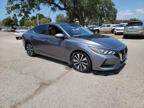 Used 2022 Nissan Sentra SV w/ SV Premium Package FWD image 3