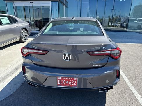 Used 2023 Acura TLX SH-AWD w/ Advance Package image 3
