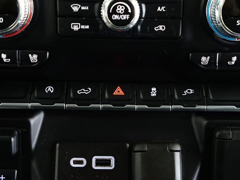 Used 2020 GMC Sierra 1500 SLT image 43