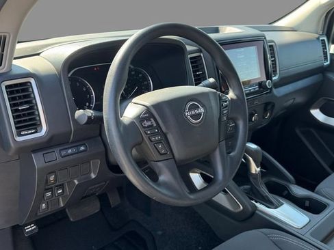 Certified 2023 Nissan Frontier SV w/ Technology Package AWD/4WD image 19