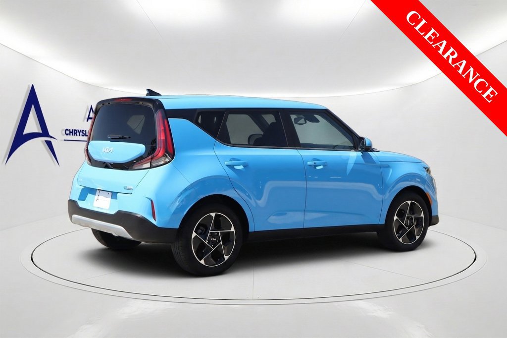 Used 2024 Kia Soul EX FWD image 4