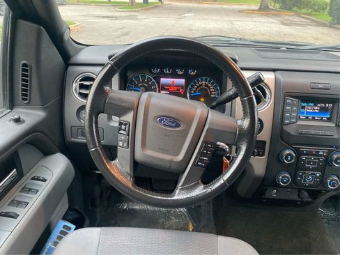 Used 2013 Ford F150 XLT w/ Luxury Equipment Group image 11
