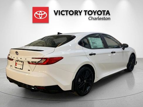 New 2026 Toyota Camry Hybrid image 7