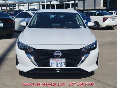 Used 2024 Nissan Sentra SV FWD image 7