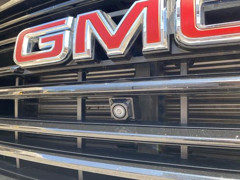 Used 2023 GMC Terrain SLT w/ Tech Package AWD/4WD image 38