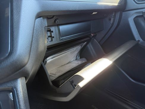 Used 2023 Volkswagen Tiguan SE R-Line image 17