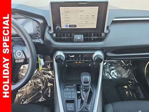 Used 2024 Toyota RAV4 LE image 19