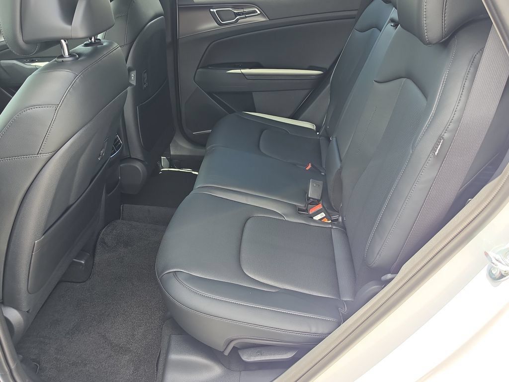 New 2027 Kia Sportage SX FWD image 17