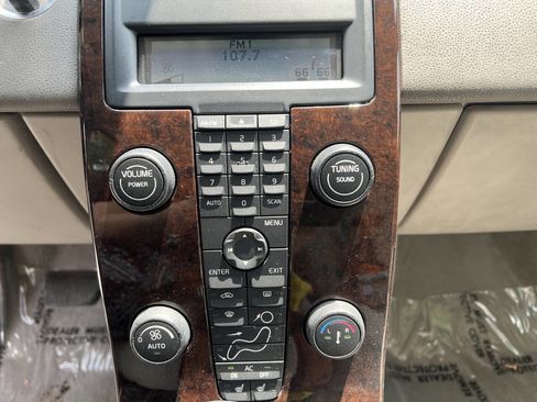 Used 2005 Volvo S40 2.4i image 18