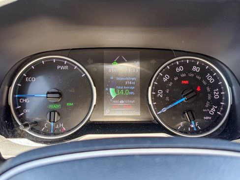 Used 2022 Toyota RAV4 XLE Premium AWD/4WD image 23