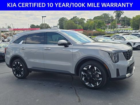 Certified 2025 Kia Sorento EX w/ Panoramic Sunroof Package FWD image 1