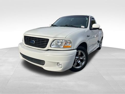 Used 2001 Ford F150 Lightning image 9