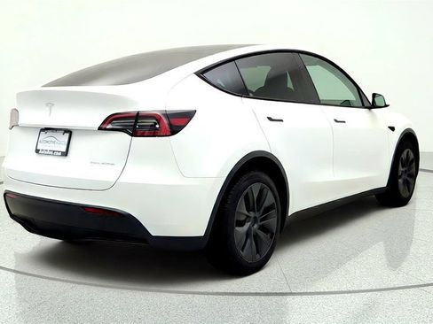 Used 2025 Tesla Model Y Long Range AWD/4WD image 5