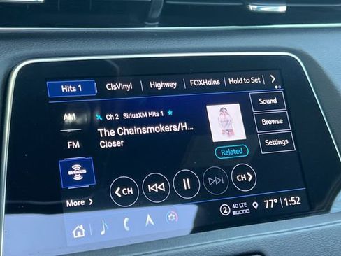 Used 2023 Cadillac XT4 Sport FWD image 25