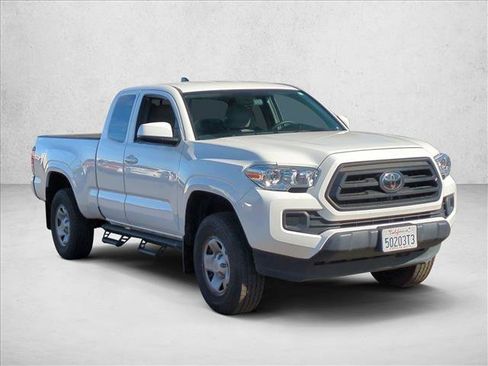 Used 2023 Toyota Tacoma SR image 3