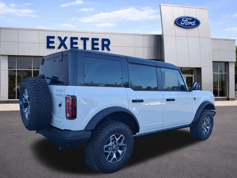 New 2025 Ford Bronco Badlands image 3