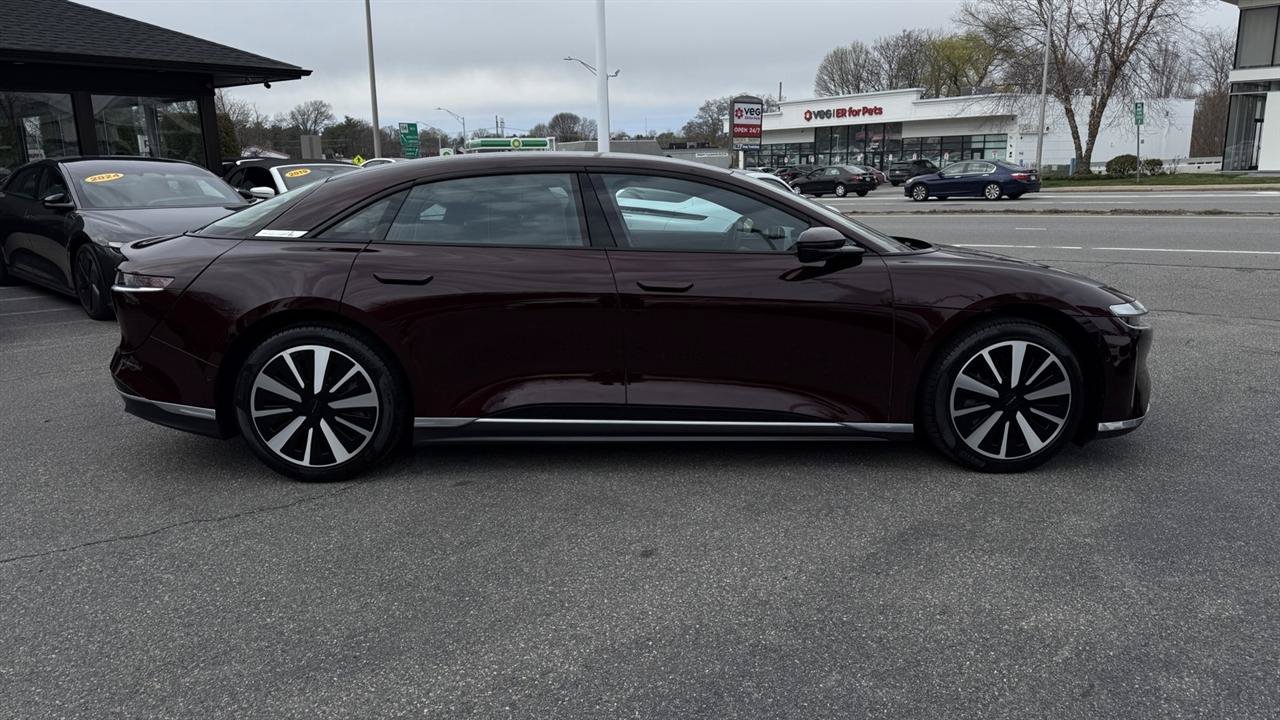 Used 2024 Lucid Air Touring AWD/4WD image 17