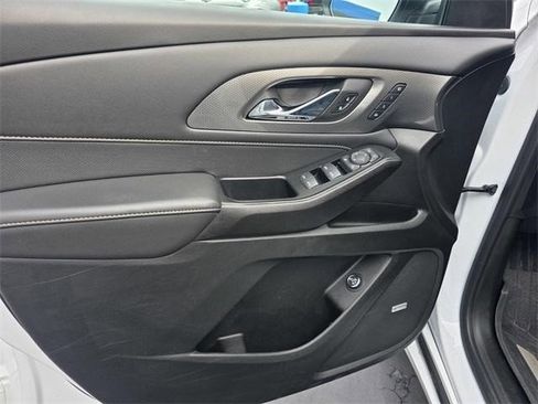 Certified 2023 Chevrolet Traverse Premier w/ LPO, Floor Liner Package image 10