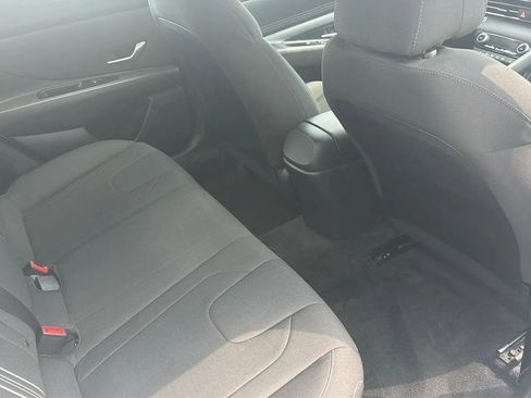 Used 2021 Hyundai Elantra SEL w/ Convenience Package FWD image 28