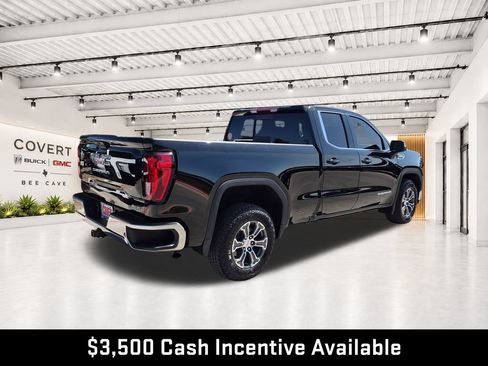 New 2026 GMC Sierra 1500 SLE w/ Preferred Package RWD image 12