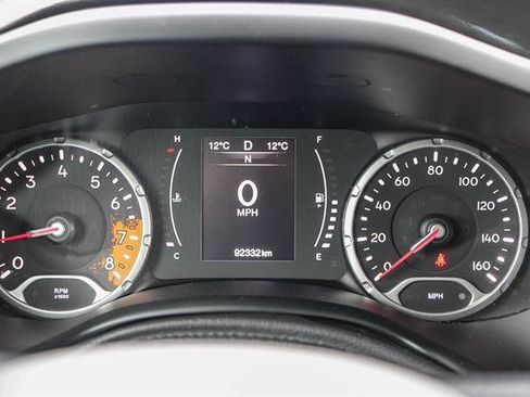 Used 2018 Jeep Renegade Latitude image 22