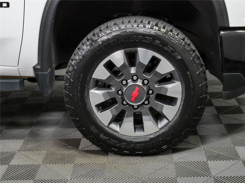 Used 2024 Chevrolet Silverado 2500 Custom w/ Custom Value Package AWD/4WD image 35