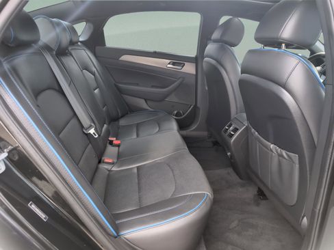 Used 2018 Hyundai Sonata Limited image 16