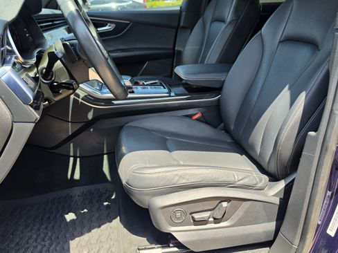 Used 2020 Audi Q8 Premium Plus AWD/4WD image 26
