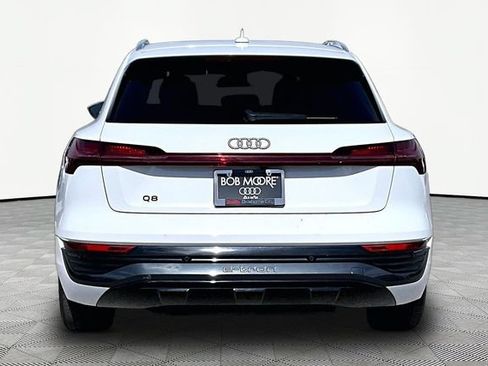 Used 2024 Audi Q8 e-tron Premium AWD/4WD image 4