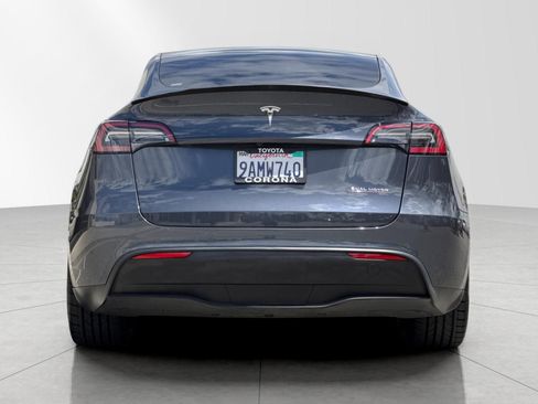 Used 2022 Tesla Model Y Performance AWD/4WD image 5