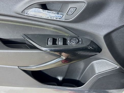 New 2026 Chevrolet Trax LT w/ Driver Confidence Package image 15