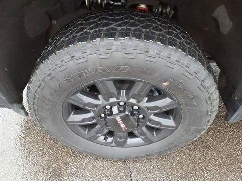 Used 2026 GMC Sierra 3500 AT4 w/ AT4 Premium Plus Package AWD/4WD image 13