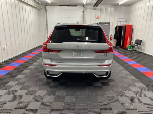 Used 2024 Volvo XC60 B5 Plus image 6