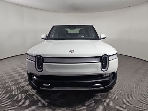 Used 2022 Rivian R1T Launch Edition image 8