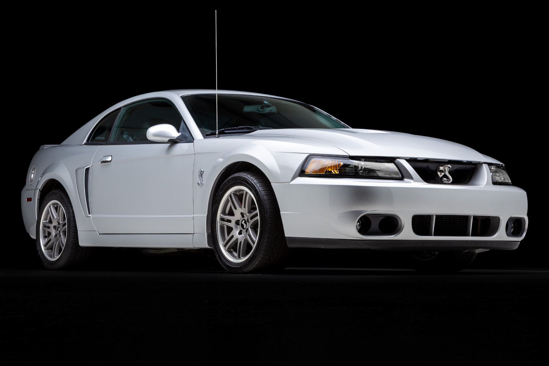 Used 2003 Ford Mustang Cobra RWD image 14