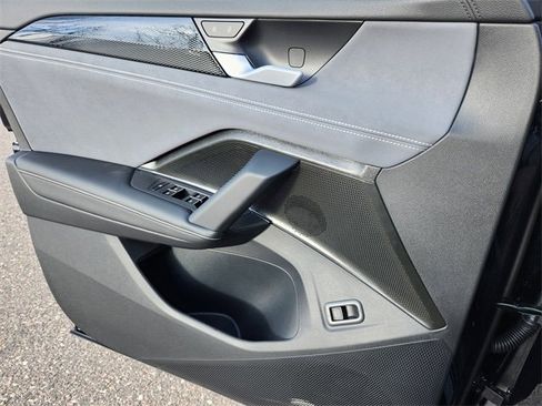 New 2026 Volkswagen Tiguan SE R-Line image 22