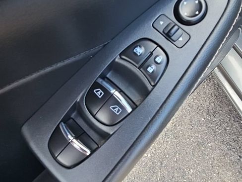 Used 2023 Nissan Maxima SV w/ Floor Mat Group FWD image 23