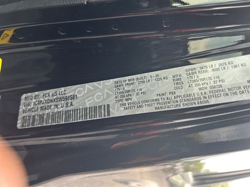 Certified 2025 Jeep Wrangler Unlimited Sport AWD/4WD image 32