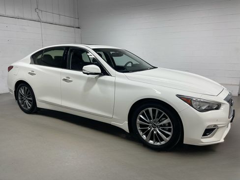 Used 2023 INFINITI Q50 Luxe w/ Cargo Package AWD/4WD image 3