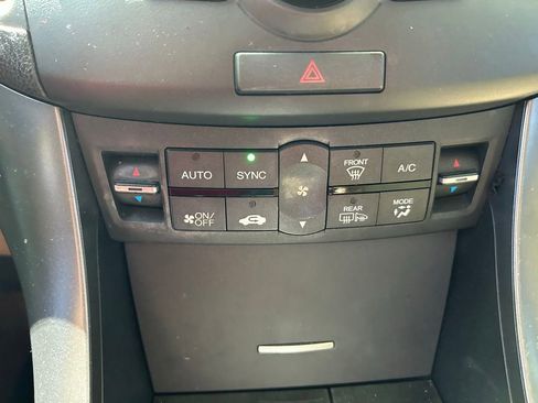 Used 2012 Acura TSX Sedan image 25