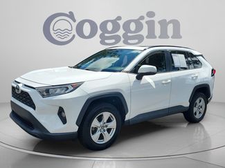 Used 2019 Toyota RAV4 XLE w/ Convenience Package FWD video 1