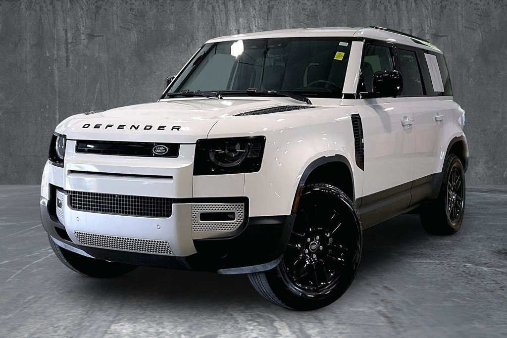 Used 2025 Land Rover Defender 110 S AWD/4WD image 1