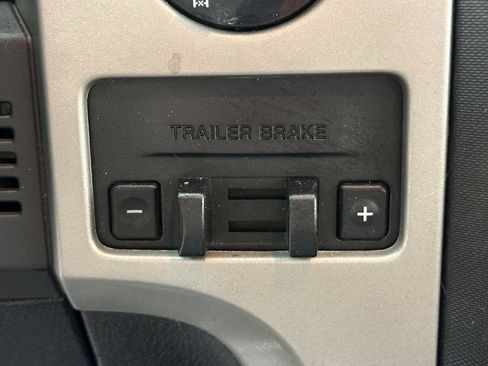 Used 2012 Ford F150 XLT w/ XLT Chrome Pkg image 29