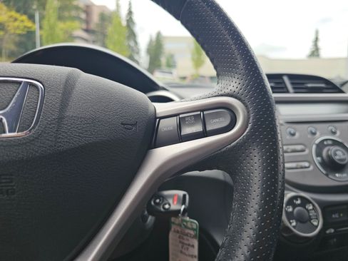 Used 2011 Honda Fit Sport image 32