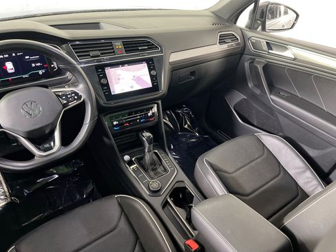 Used 2022 Volkswagen Tiguan SEL R-Line image 24