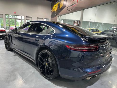 Used 2017 Porsche Panamera 4S AWD/4WD image 31