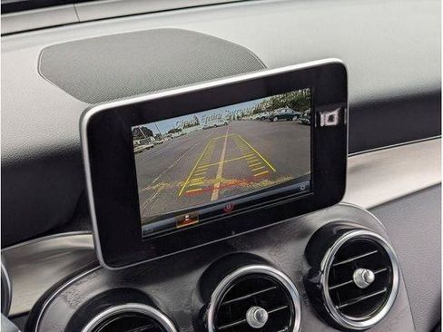 Used 2019 Mercedes-Benz GLC 300 4MATIC image 57